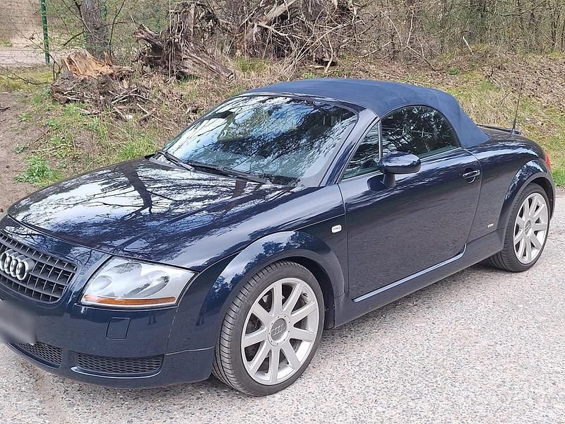 Second-hand Audi TT 180 CP (132 kW) 2003 Albastru Coupe