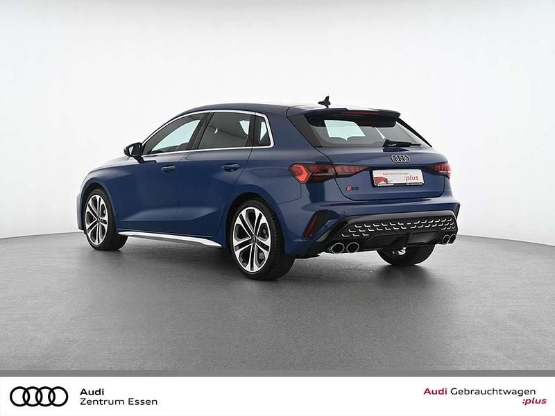 Gebraucht Audi S3 Ambiente 333 PS (244 kW) 2024 Blau Limousine
