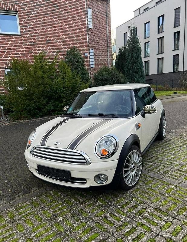 Weiß Gebraucht 2007 Mini Cooper Coupé Coupé | 1.450 € - Bild 1/4