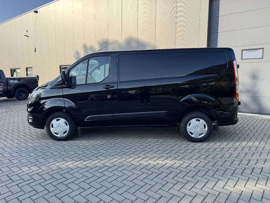Gebraucht Ford Transit Custom Trend 105 PS (77 kW) 2022 Schwarz Van