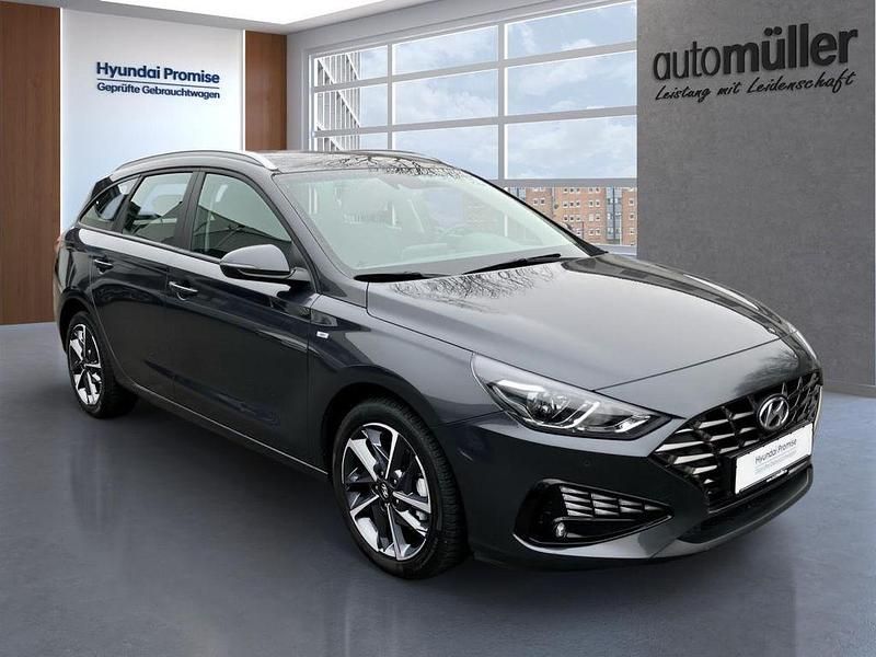 Gebraucht Hyundai i30 Trend 160 PS (117 kW) 2023 Grau Limousine