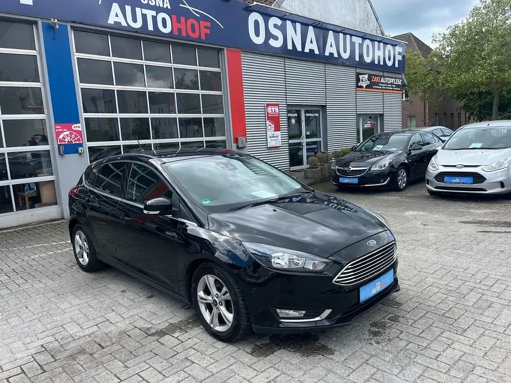Gebraucht Ford Kuga Titanium 150 PS (110 kW) 2018 Grau SUV