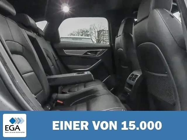 Gebraucht Jaguar F-Pace R-Dynamic 404 PS (297 kW) 2023 Schwarz metallic SUV
