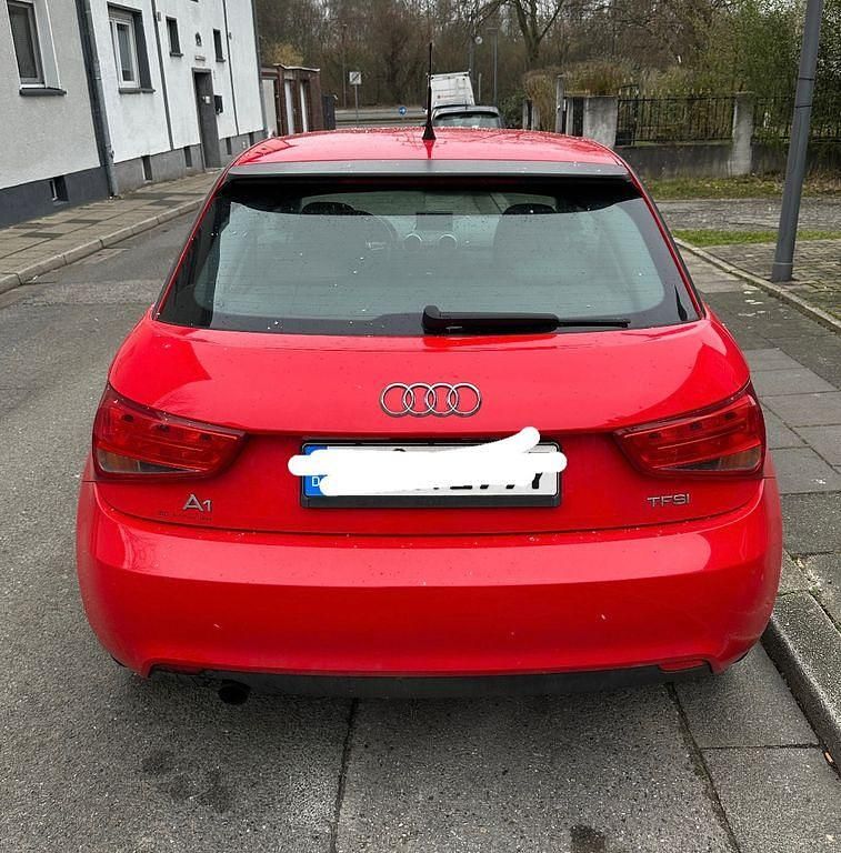 Gebraucht Audi A1 Ambition 86 PS (63 kW) 2011 Rot Kleinwagen