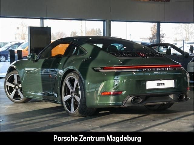 Neu Porsche 911 Carrera Chrono 394 PS (289 kW) 2025 Gruen Coupé
