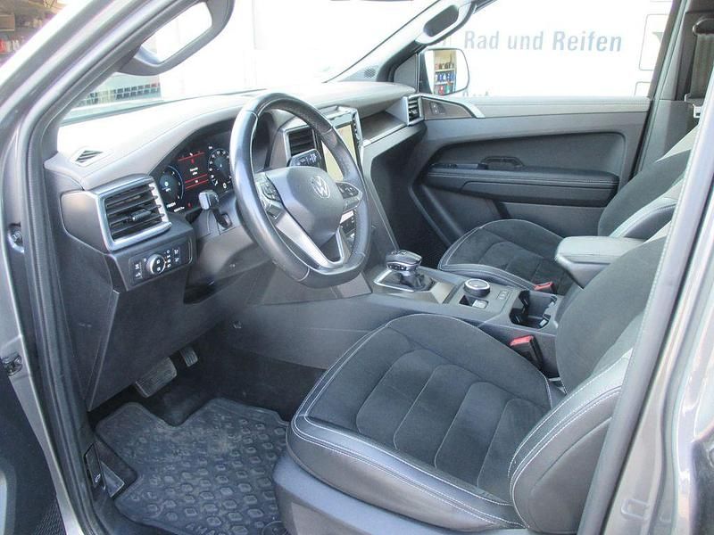 Gebraucht VW Amarok Style 241 PS (177 kW) 2023 Grau Pickup