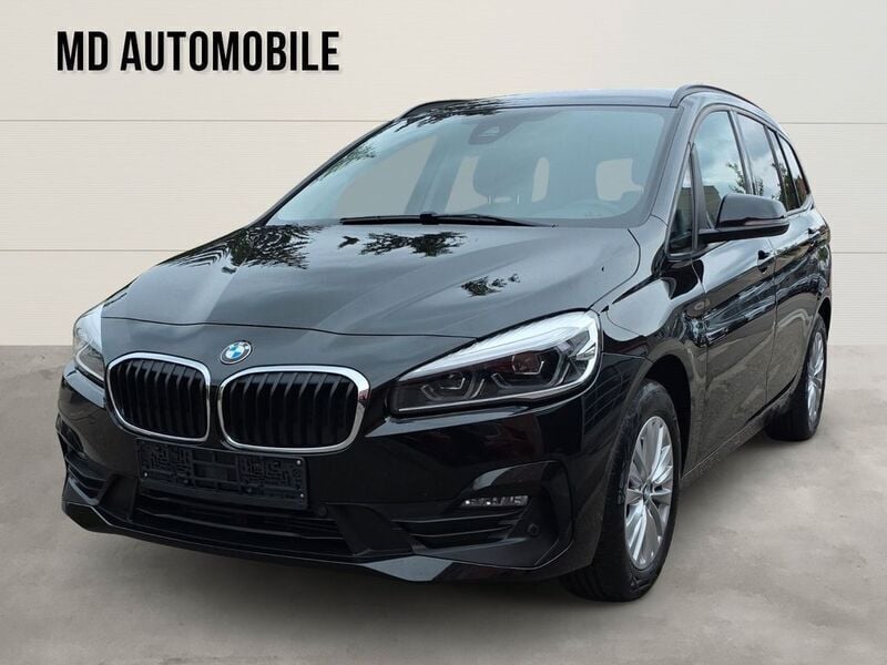 Schwarz Gebraucht 2022 BMW 218 Gran Tourer Advantage Van / Kleinbus | 18.200 € (Superpreis) - Bild 1/4