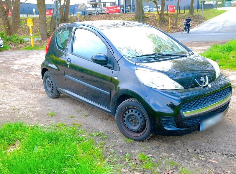 Gebraucht Peugeot 107 2011 Schwarz Kleinwagen