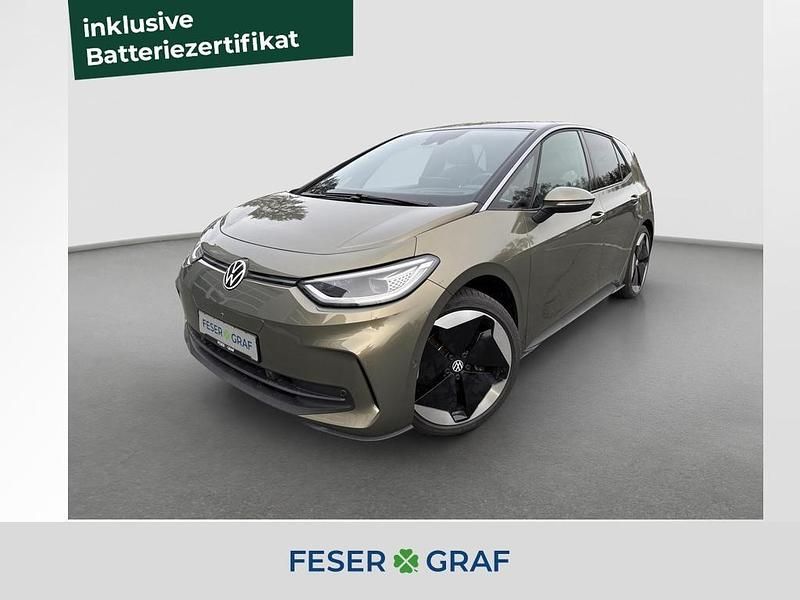 Gebraucht VW ID.3 Pro 150 kW (204 PS) 2023 Dark olivine green metallic schwarz Kleinwagen