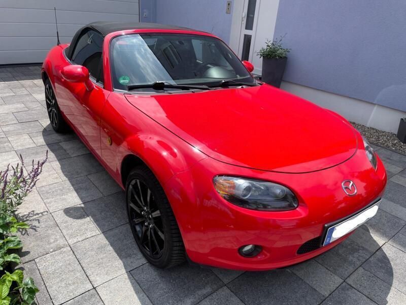 Rot Gebraucht 2006 Mazda MX5 Cabrio | 7.950 € (Teuer) - Bild 1/4