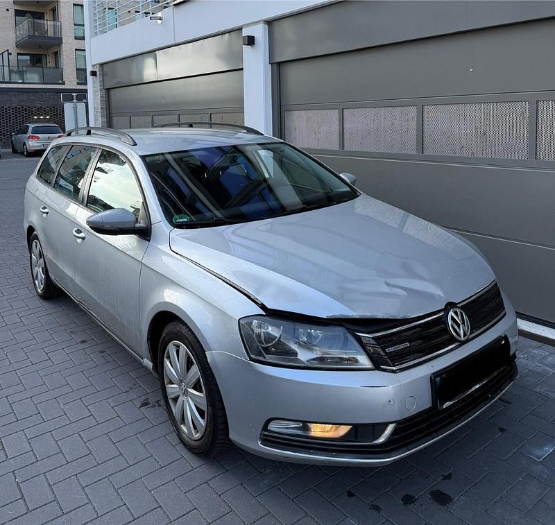 Gebraucht VW Passat 105 PS (77 kW) 2012 Silber Kombi