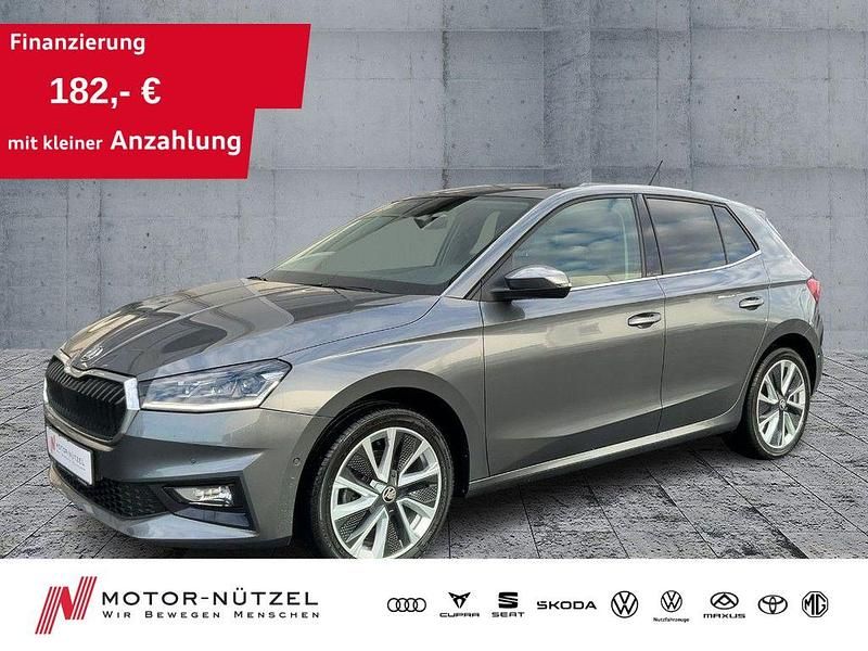 Graphitegrau metallic Gebraucht 2021 Skoda Fabia Style Kombi | 17.430 € (Fairer Preis) - Bild 1/4