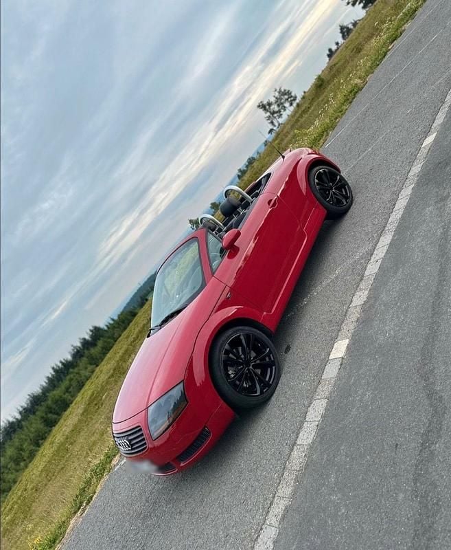Gebraucht Audi TT Roadster Design 174 PS (127 kW) 2001 Rot Cabrio