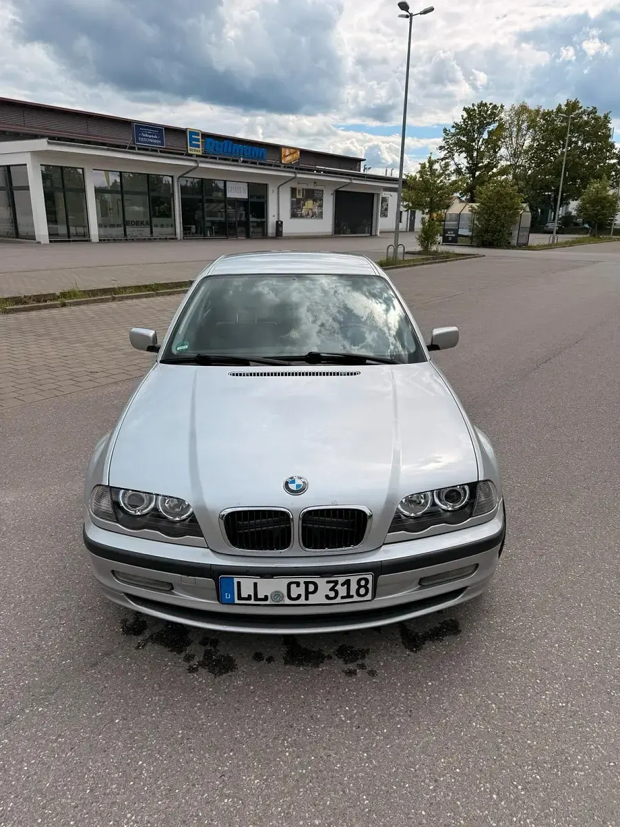 Occasion BMW 320 Basis 170 ch (125 kW) 2000 Argent Berline