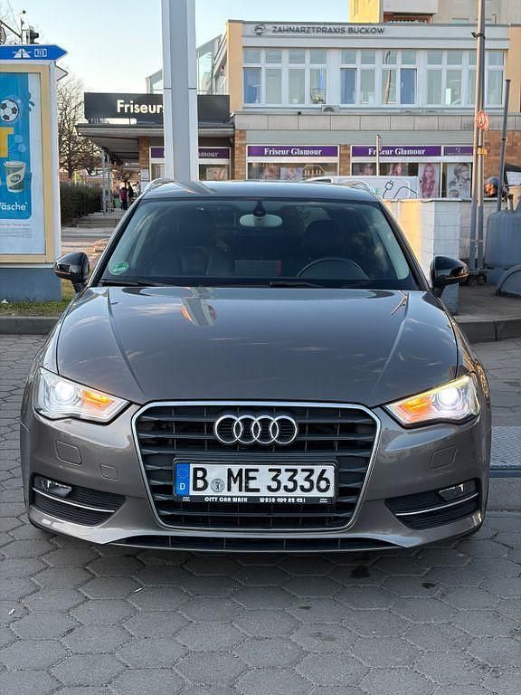 Gebraucht Audi A3 S-Line 105 PS (77 kW) 2013 Limousine