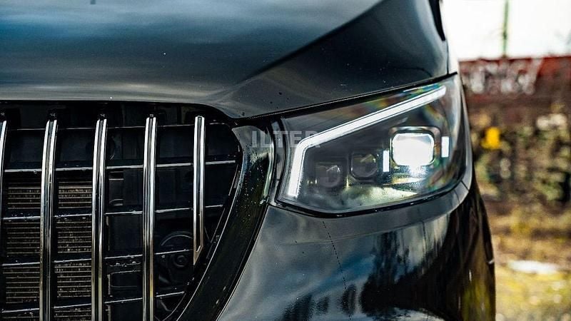 Gebraucht Mercedes Sprinter Business 170 PS (125 kW) 2024 Schwarz Van