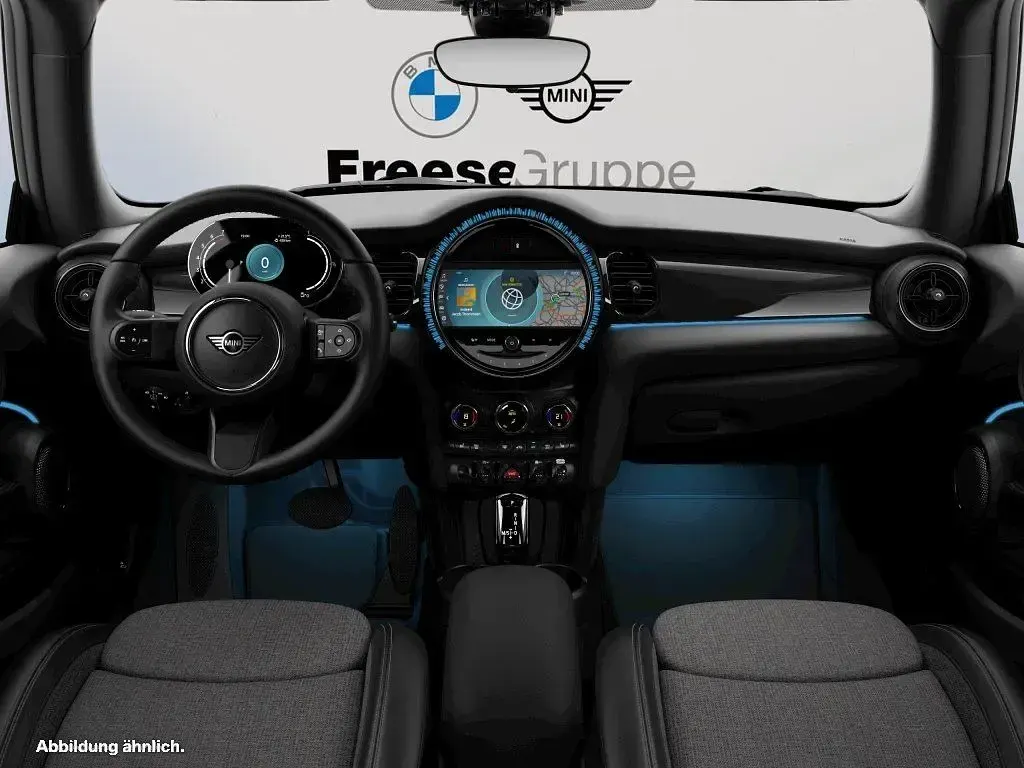 Gebraucht Mini Cooper 136 PS (100 kW) 2023 Weiß Kleinwagen