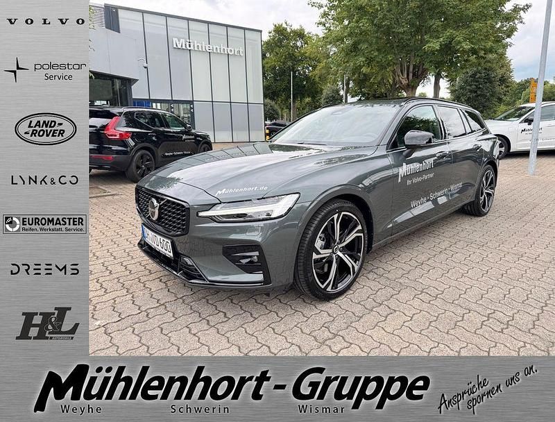 Grün Gebraucht 2025 Volvo V60 Ultra Kombi | 59.900 € - Bild 1/4