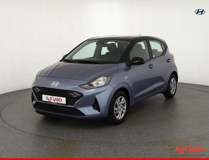 Blau Neu 2025 Hyundai i10 Kleinwagen | 17.490 € (Fairer Preis) - Bild 1/4