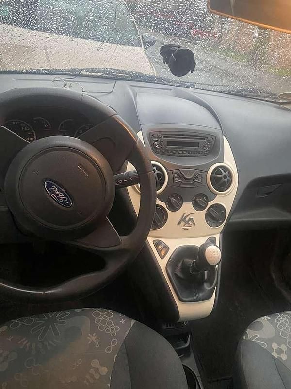 Gebraucht Ford Ka Trend 69 PS (50 kW) 2011 Kleinwagen