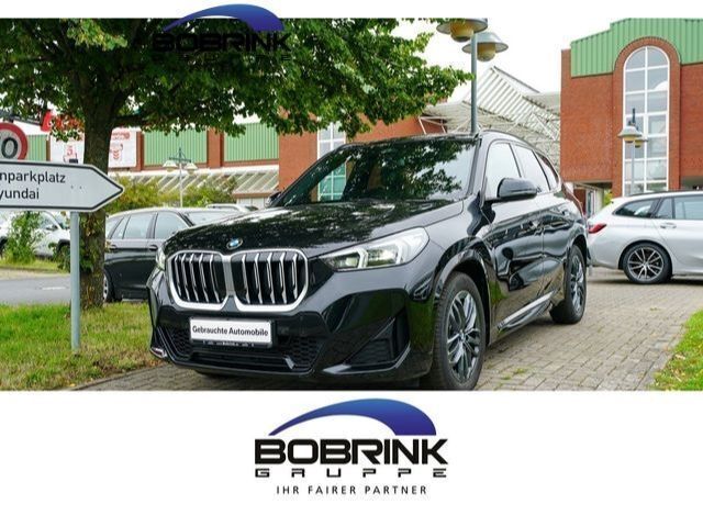 Saphirschwarz metallic Gebraucht 2022 BMW X1 M Sport SUV | 46.540 € - Bild 1/4