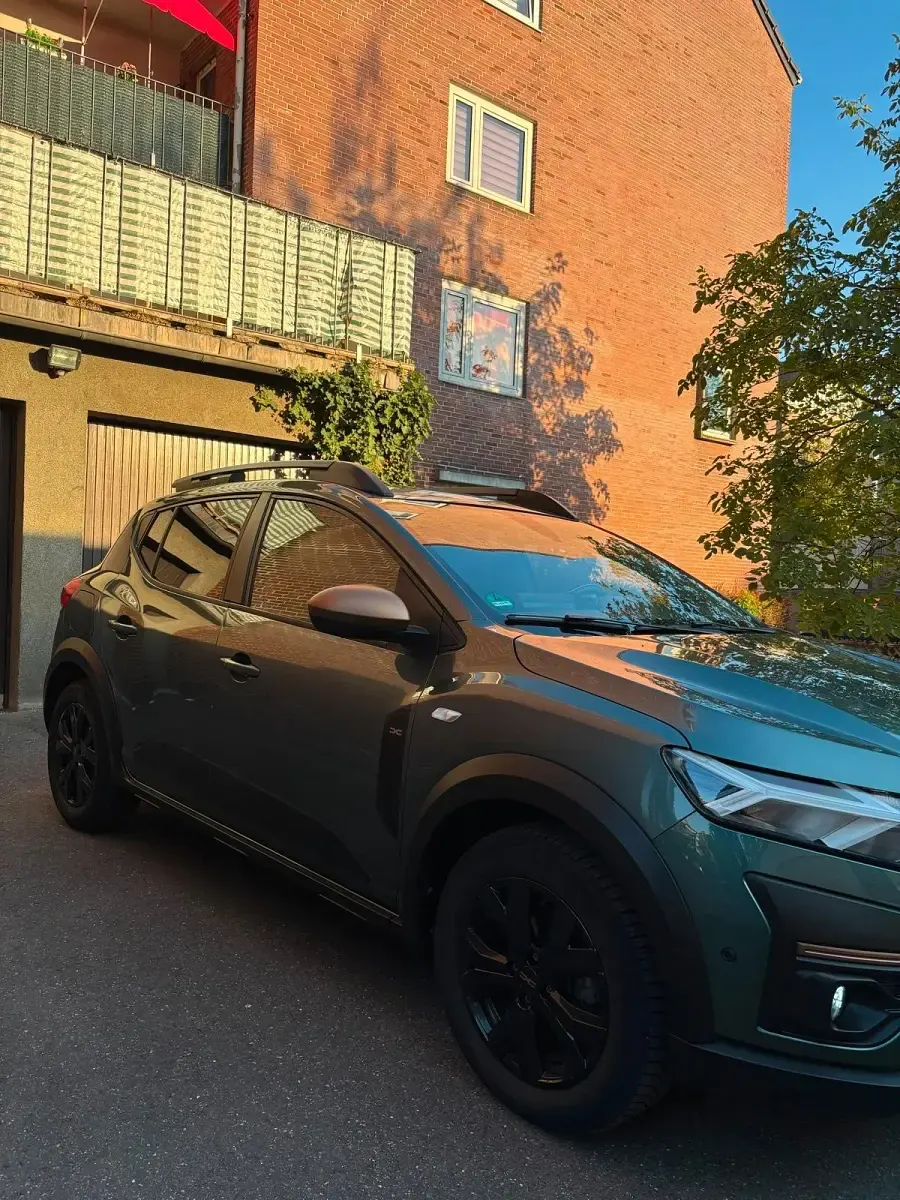 Gebraucht Dacia Sandero Extreme 101 PS (74 kW) 2024 Grün SUV