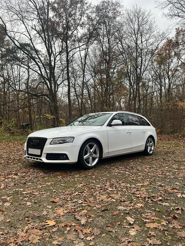 Weiß Gebraucht 2008 Audi A4 Ambition Kombi | 5.750 € (Fairer Preis) - Bild 1/4