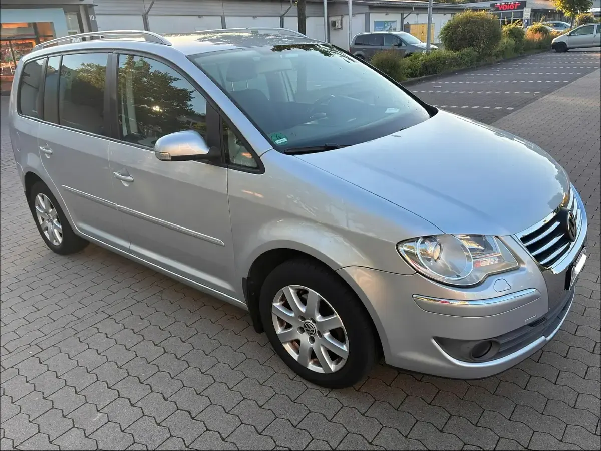 Gebraucht VW Touran Highline 140 PS (102 kW) 2007 Silber Van / Kleinbus