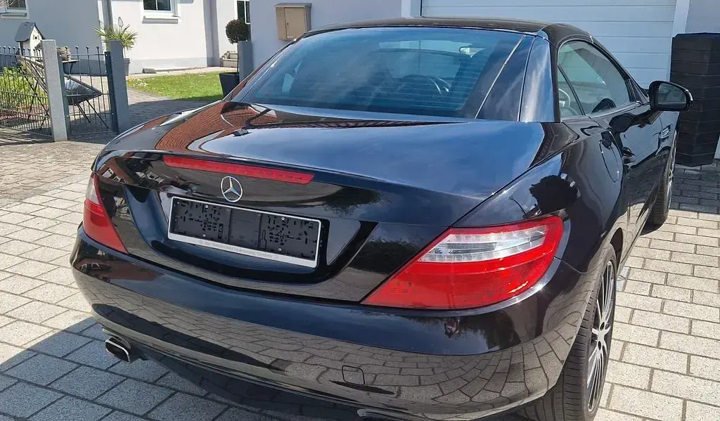 Gebraucht Mercedes SLK200 184 PS (135 kW) 2011 Schwarz Cabrio