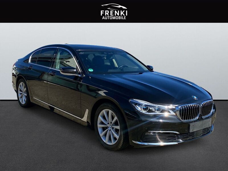 Schwarz Gebraucht 2016 BMW 730 Sport Line Limousine | 30.999 € (Guter Preis) - Bild 1/4