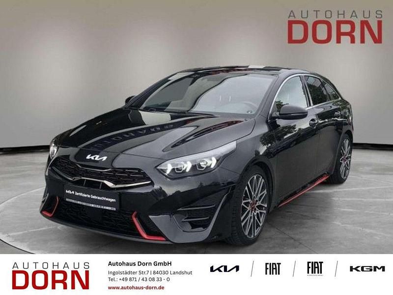 Schwarz Gebraucht 2023 Kia ProCeed GT Comfort Kleinwagen | 33.990 € (Teuer) - Bild 1/4