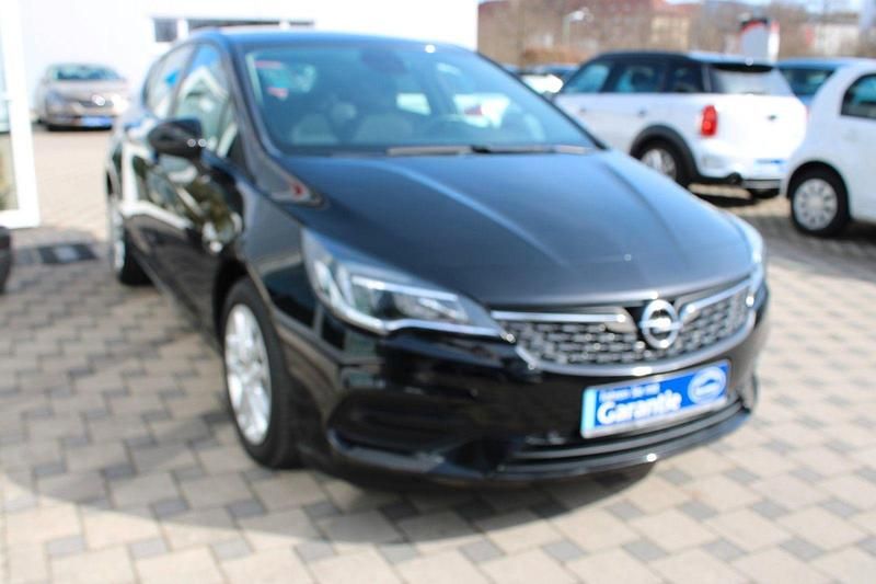 Gebraucht Opel Astra Edition 145 PS (106 kW) 2020 Schwarz Kleinwagen