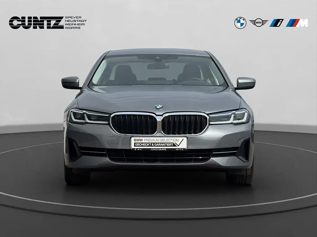 Occasion BMW 540 333 ch (244 kW) 2023 Gris Berline