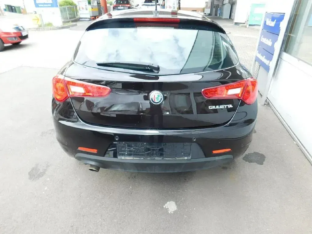 Gebraucht Alfa Romeo Giulietta Super 150 PS (110 kW) 2018 Schwarz Kleinwagen