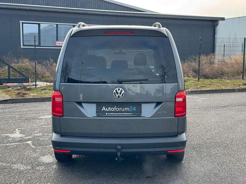 Gebraucht VW Caddy Maxi 125 PS (91 kW) 2017 Grau Van / Kleinbus