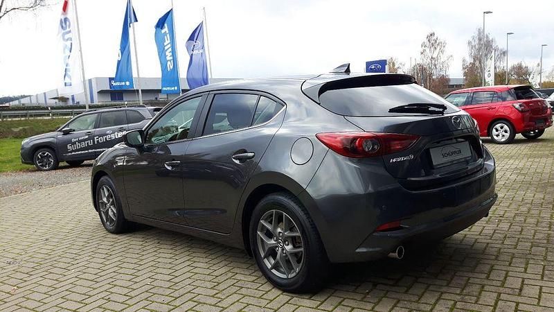 Gebraucht Mazda 3 Exclusive-Line 120 PS (88 kW) 2017 Grau Limousine