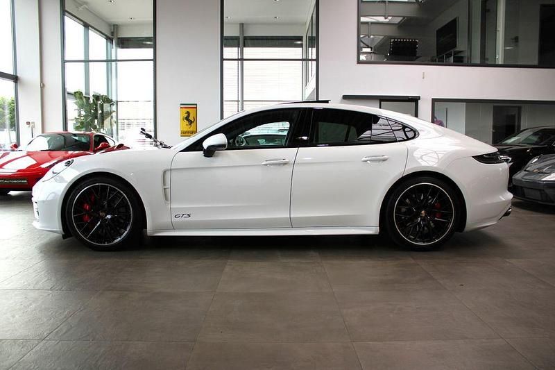 Gebraucht Porsche Panamera GTS Sport 480 PS (353 kW) 2021 Pure white / weiss Limousine