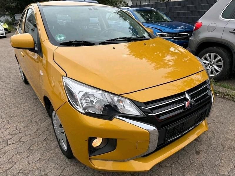 Gelb Gebraucht 2021 Mitsubishi Space Star Kleinwagen | 4.700 € - Bild 1/4