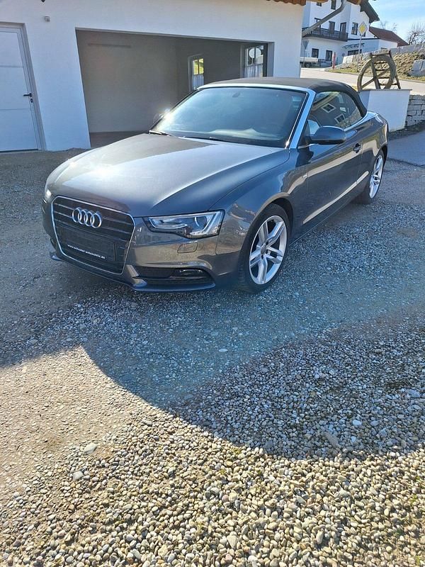 Gebraucht Audi A5 Cabriolet S-Line 170 PS (125 kW) 2012 Grau Cabrio