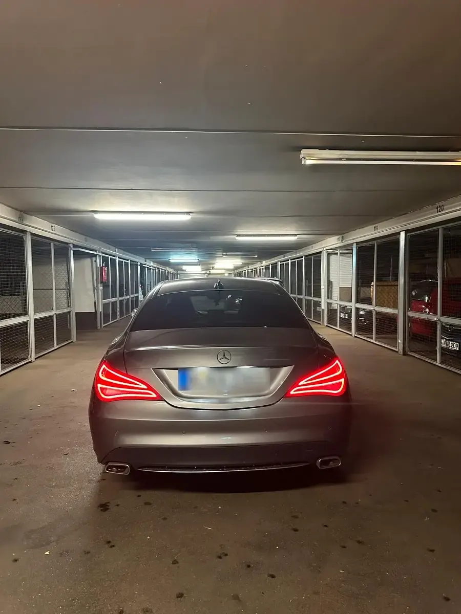 Gebraucht Mercedes CLA180 122 PS (89 kW) 2016 Grau Coupé