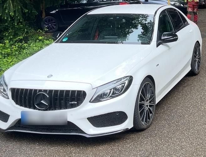 Gebraucht Mercedes C450 AMG AMG 367 PS (269 kW) 2015 Weiß Limousine