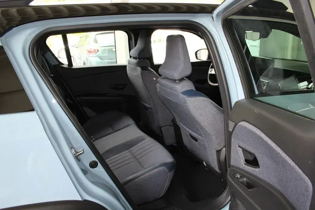Neu Renault 4 E-Tech Komfort 110 kW (150 PS) 2026 Blau SUV
