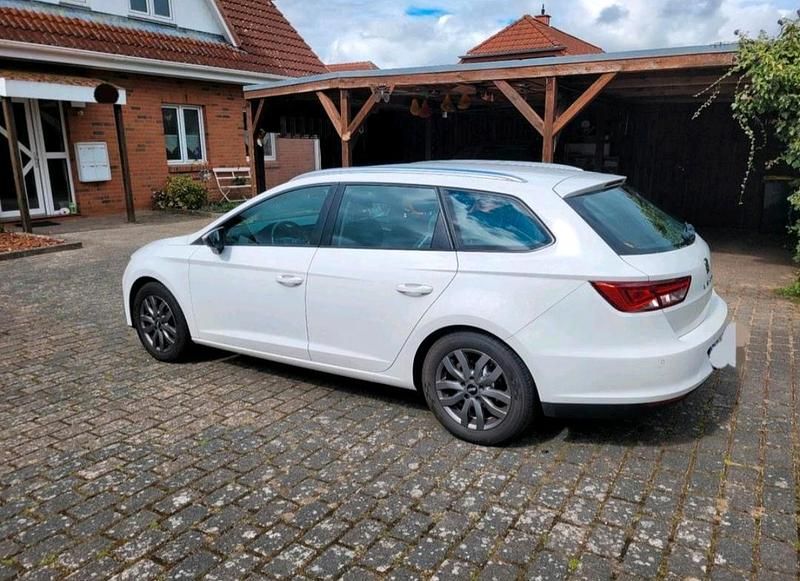 Gebraucht Seat Leon ST 125 PS (91 kW) 2014 Weiß Kombi