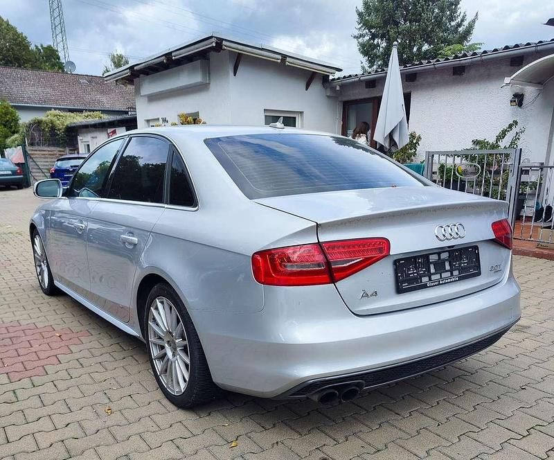 Gebraucht Audi A4 S-Line 220 PS (161 kW) 2013 Silber Limousine