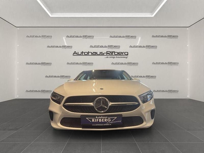 Gebraucht Mercedes A250 Progressive 218 PS (160 kW) 2022 Weiß Limousine