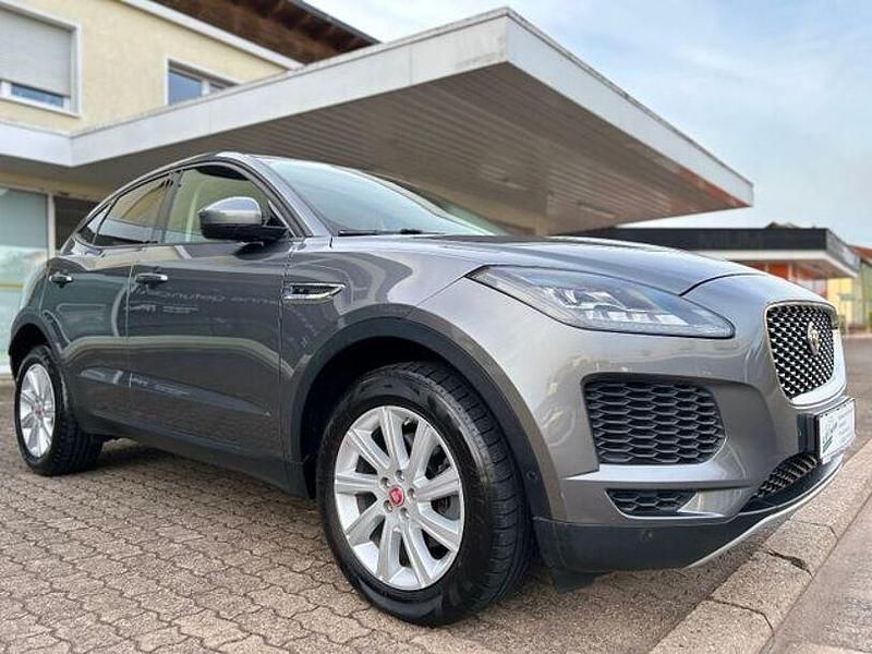 Grau Gebraucht 2018 Jaguar E-Pace S SUV | 23.500 € (Etwas zu teuer) - Bild 1/4