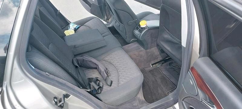 Gebraucht Mercedes E220 150 PS (110 kW) 2005 Gold Kombi