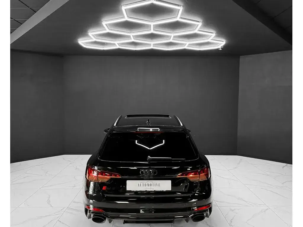 Gebraucht Audi RS4 Competition 450 PS (330 kW) 2024 Schwarz Kombi