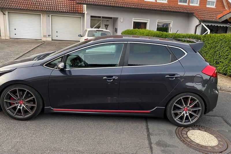 Gebraucht Kia Ceed GT GT 204 PS (150 kW) 2017 Grau Kleinwagen