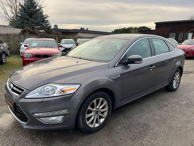 Gebraucht Ford Mondeo Titanium 160 PS (117 kW) 2012 Braun Limousine